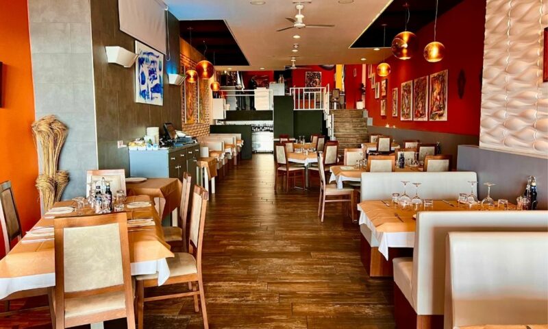 Ferdie's Cocktail Bar & Restaurant