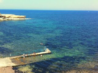 yellow rock yoga 320x240