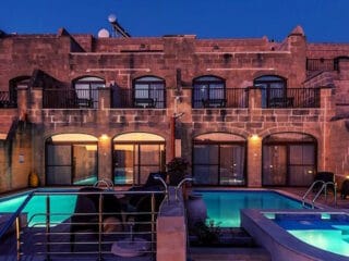 D Golden Valley Pool 2jpg 320x240