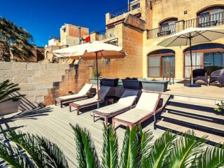 D Golden Valley outside 320x240