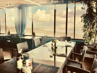 Fliegu Bar & Restaurant Fliegu Bar & Restaurant