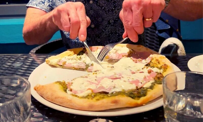 Fliegu Bar & Restaurant