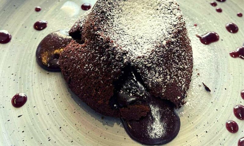 Fliegu Bar & Restaurant