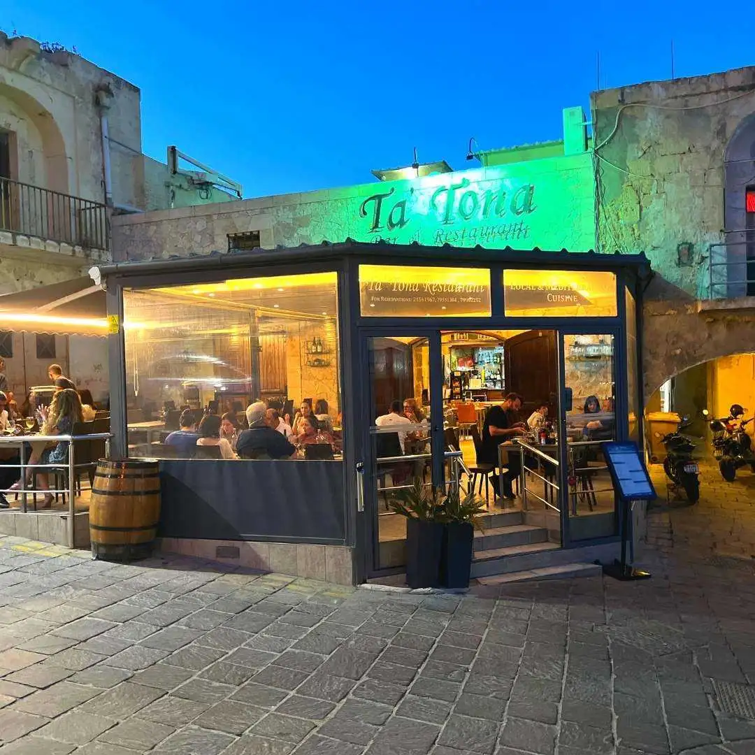 ta tona restaurant