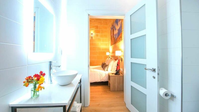 Georges Gozo Living 3 800x450