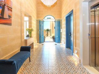 Georges Gozo Living 8 320x240