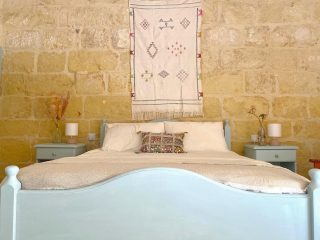 1986B463 B30C 4CF8 B321 1F43C2E5A774 320x240