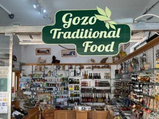 ta Dbiegi Crafts Village 11 320x240