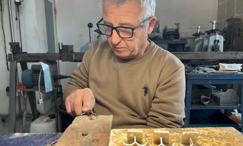 ta Dbiegi Crafts Village 17 800x480