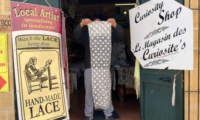 ta Dbiegi Crafts Village 5 800x480