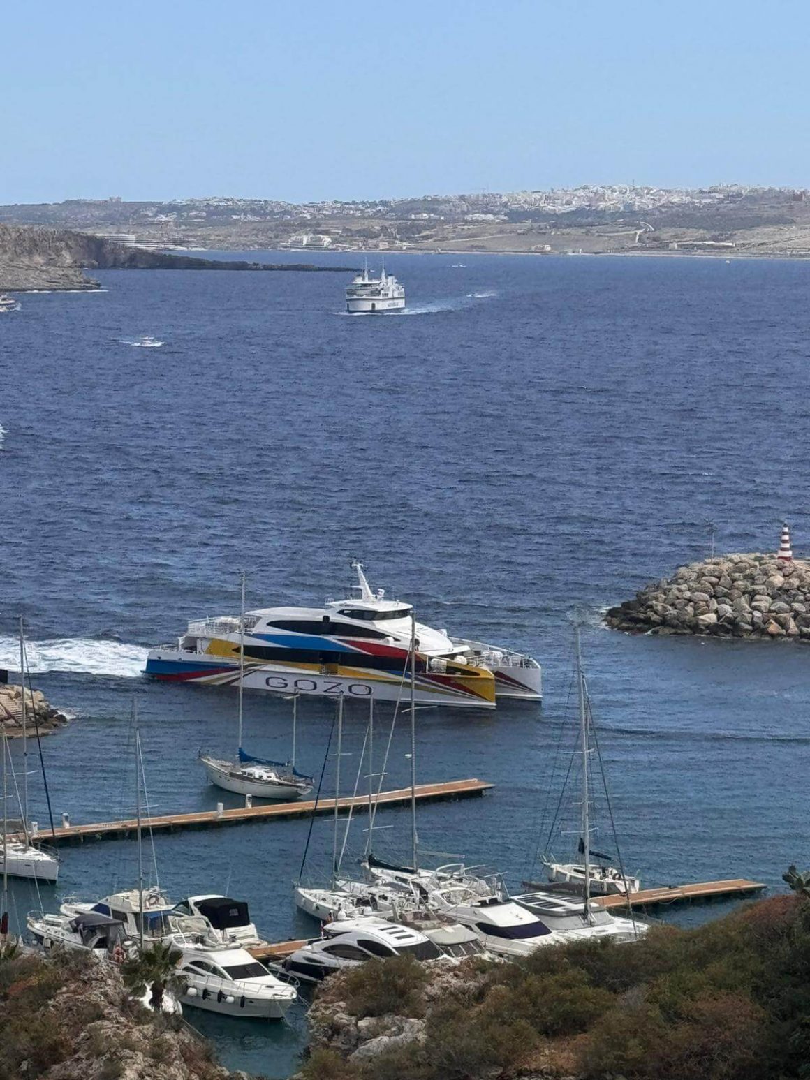 Views of the Ferry from Country Terrace