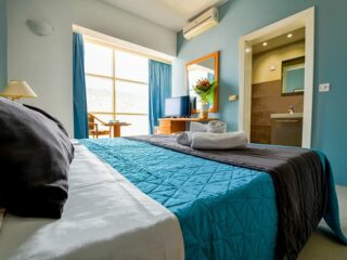 superior room seaview 320x240